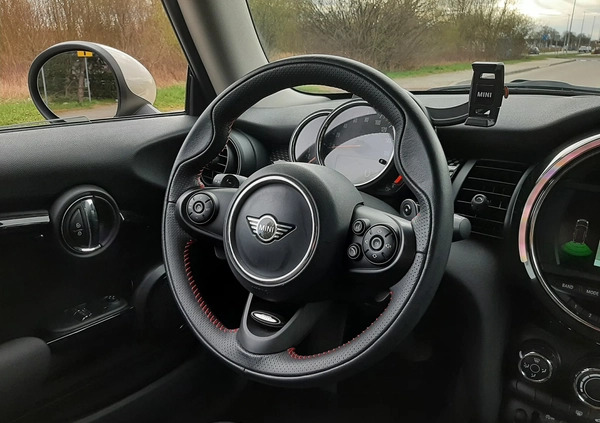 MINI Cooper S cena 79500 przebieg: 44700, rok produkcji 2018 z Ostroróg małe 407